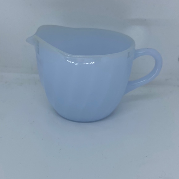 rare fire king oven ware blue Delphite swirl creamer - Picture 5 of 6
